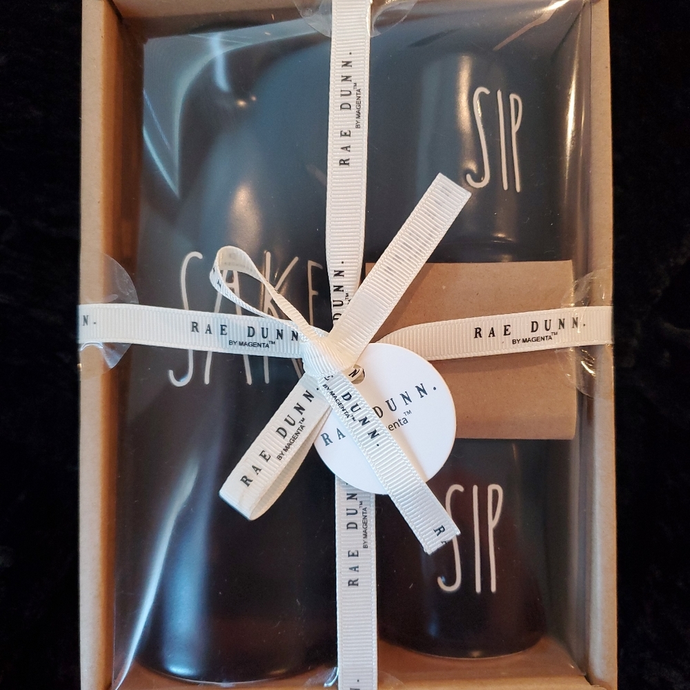 Rae Dunn Sake Set
